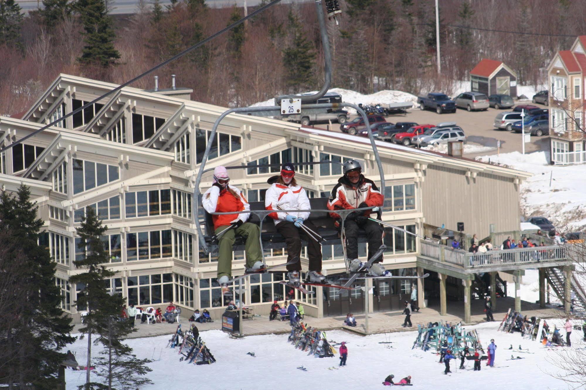 Marblewood Village Resort Steady Brook Bagian luar foto