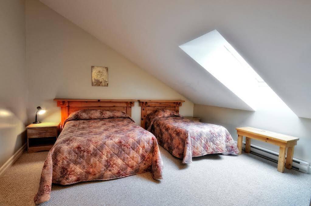 Marblewood Village Resort Steady Brook Bagian luar foto
